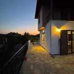 Glykeria διώροφη με δυο υπνοδωμάτια με θέα