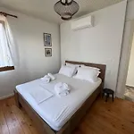 Glykeria διώροφη με δυο υπνοδωμάτια με θέα 펜션