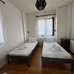 Glykeria διώροφη με δυο υπνοδωμάτια με θέα Tatil Evi