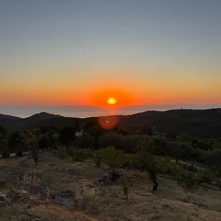 Glykeria διώροφη με δυο υπνοδωμάτια με θέα * Xinovrisi