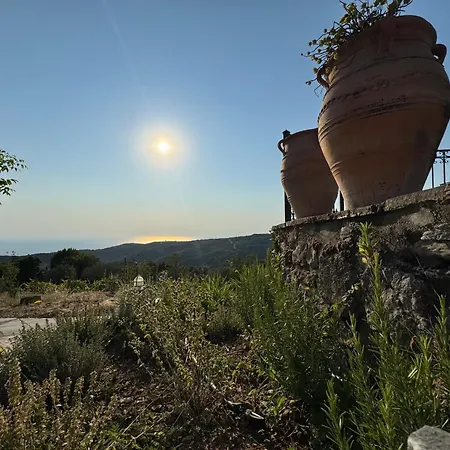 Glykeria διώροφη με δυο υπνοδωμάτια με θέα