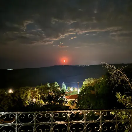 Glykeria διώροφη με δυο υπνοδωμάτια με θέα Case de vacanță Xinovrisi